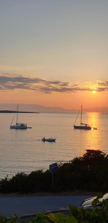 Sunset Holiday House Archangelos  Buitenkant foto